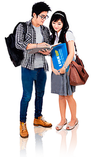 Estudantes aprendendo inglês